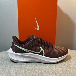 Nike Air Zoom Pegasus 39 Canyon Rust Running Women's Shoe Size 9 DH4072-600